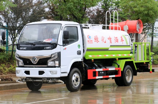 5噸灑水車參數(shù)_國六5方東風(fēng)福瑞卡帶霧炮灑水車廠家價格
