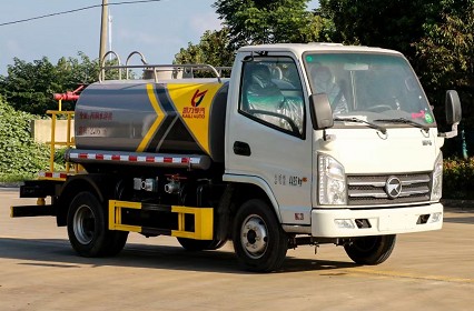 藍(lán)牌灑水車圖片_國(guó)六2.5方凱馬藍(lán)牌綠化灑水車廠家價(jià)格
