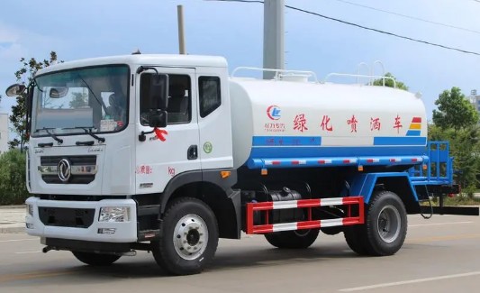 灑水車圖片 灑水車圖片